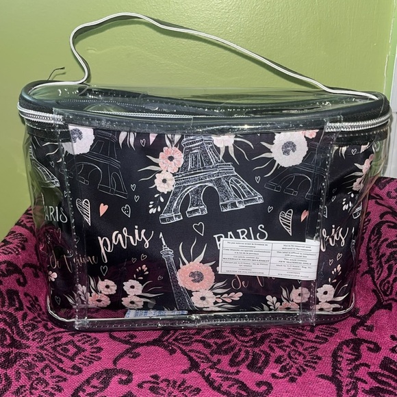 NIB Makeup Case With Two Zippered Bags - Picture 4 of 7